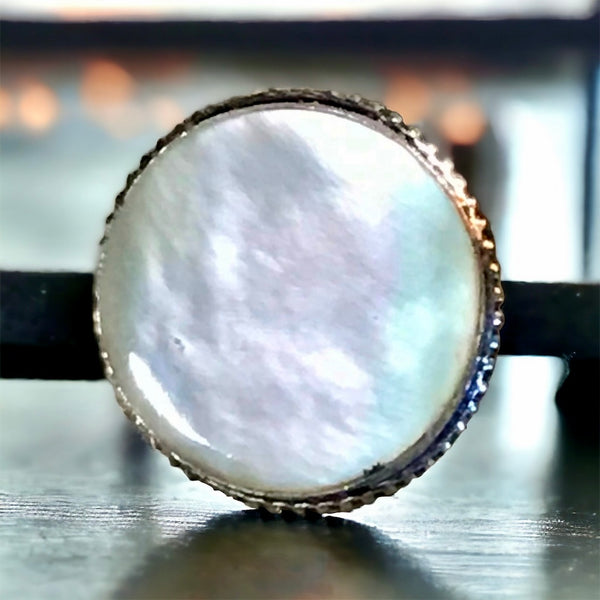 Mother of Pearl Natural Gemstone .925 Sterling Silver Round Ring (Size: 7.5)